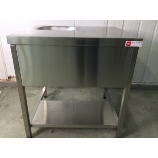 ΕΚΘΕΣΙΑΚΟ ΤΡΑΠΕΖΙ ΜΕ ΓΟΥΡΝΑ 30Χ33 ΔΙΑΣΤΑΣΗ 82Χ70Χ87 ΚΕΝΤΡΟΥ